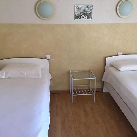 Hotel Le Salagou Clermont-lʼHérault Exteriér fotografie